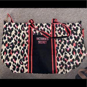 Victoria’s Secret tote